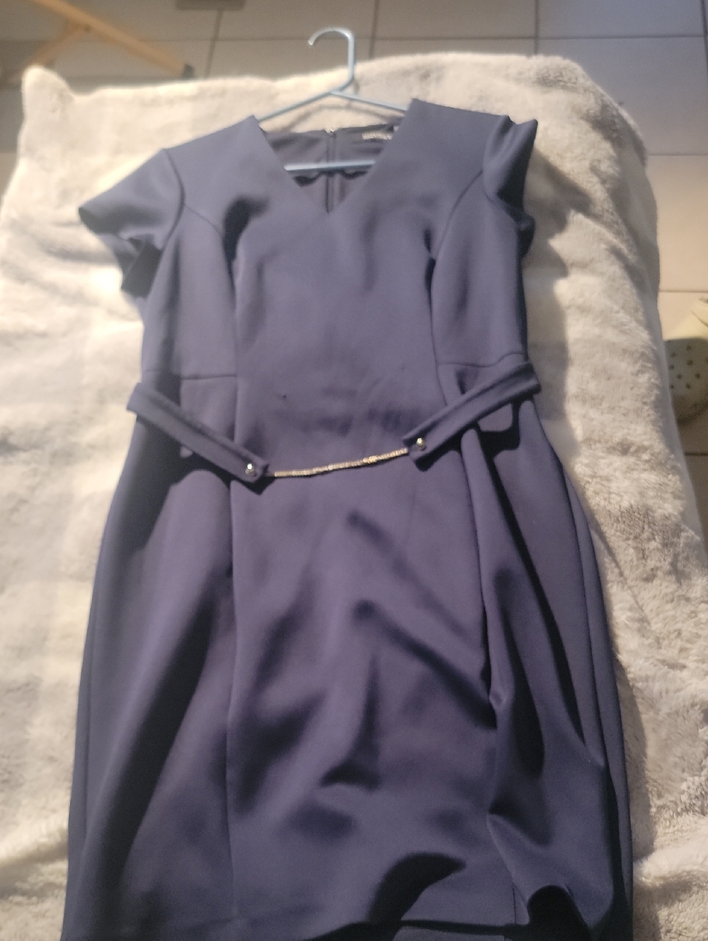 Ellen Tracy Navy V Neck Cap Sleeve Midi Dress